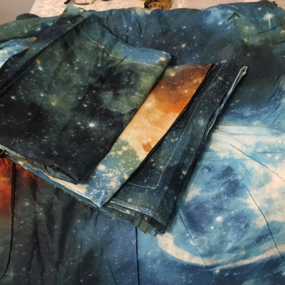 Space Reversible Comforter Set size full